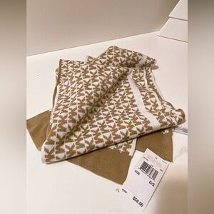 Michael Kors Scarf MK Monogra
Reversible Tan Beige White Knit Logo...